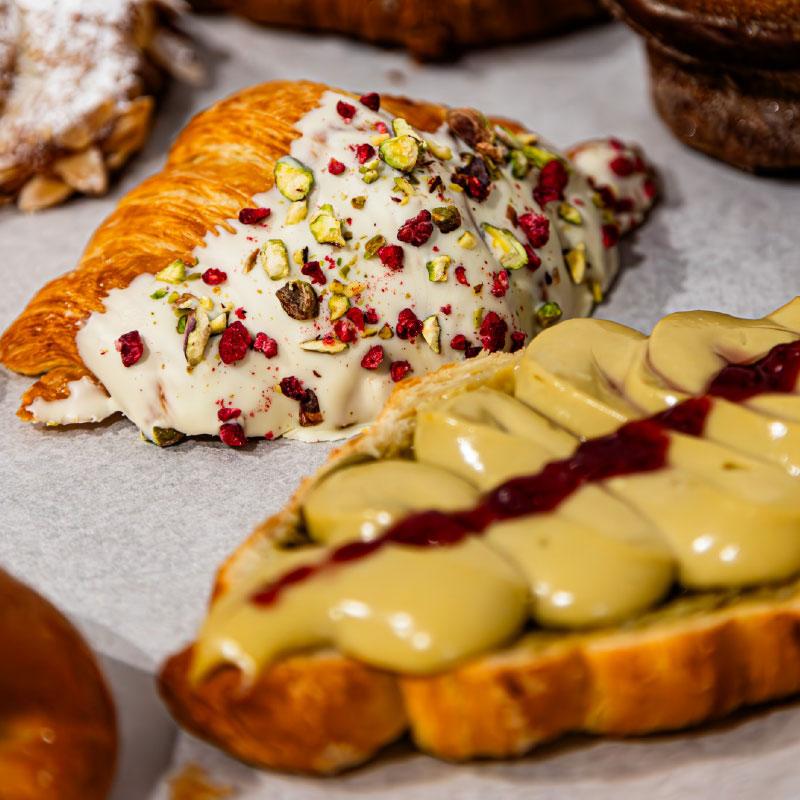 SLICED-Cake-Kitchen-and-Bakery-Honeybourne-Broadway-Cotswolds-2024-7