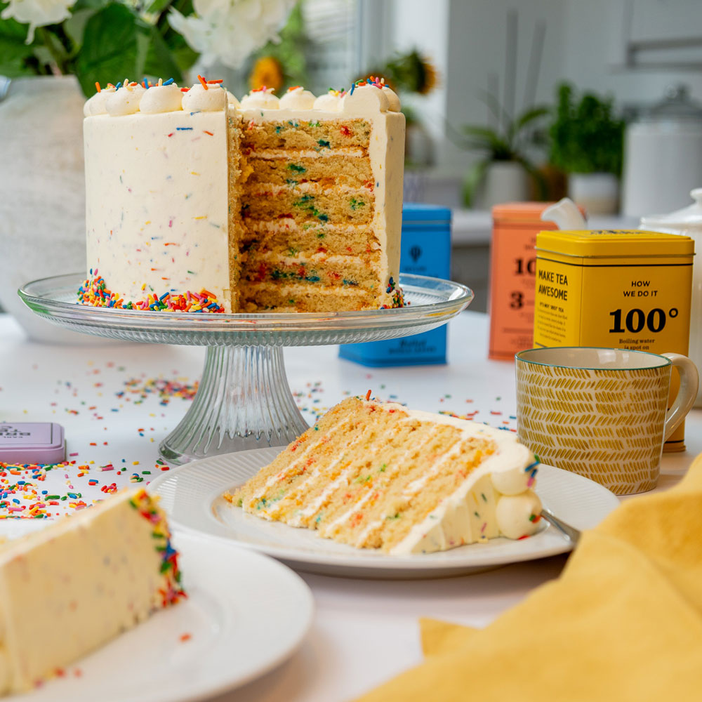 Sliced-MF-Celebration_Cakes-Funfetti60-1000x1000web