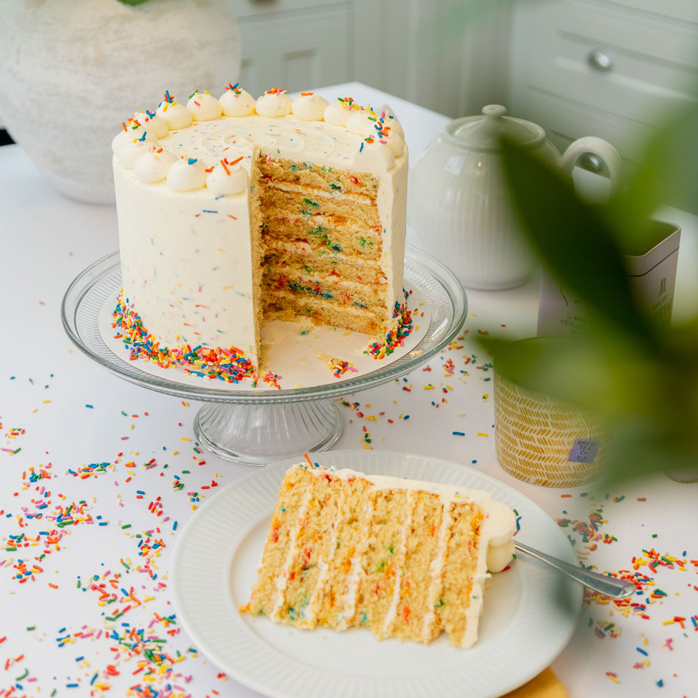 Vanilla Funfetti Cake - Image 2